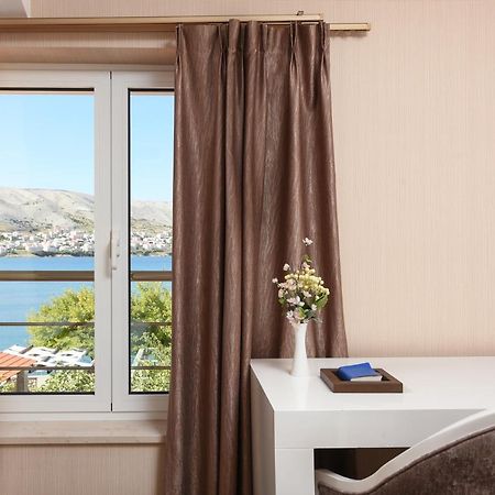 Family Hotel Zane Pag Town Bagian luar foto