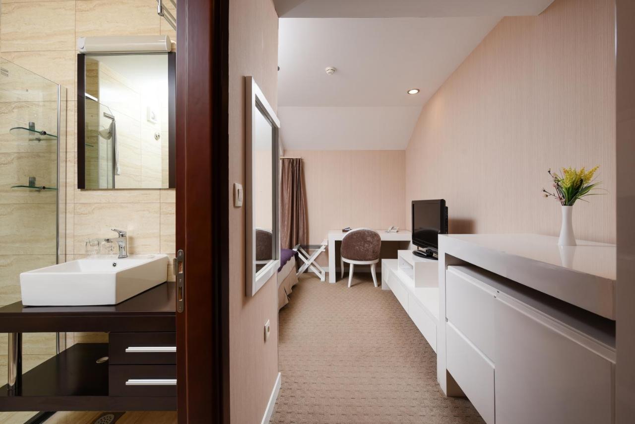 Family Hotel Zane Pag Town Bagian luar foto